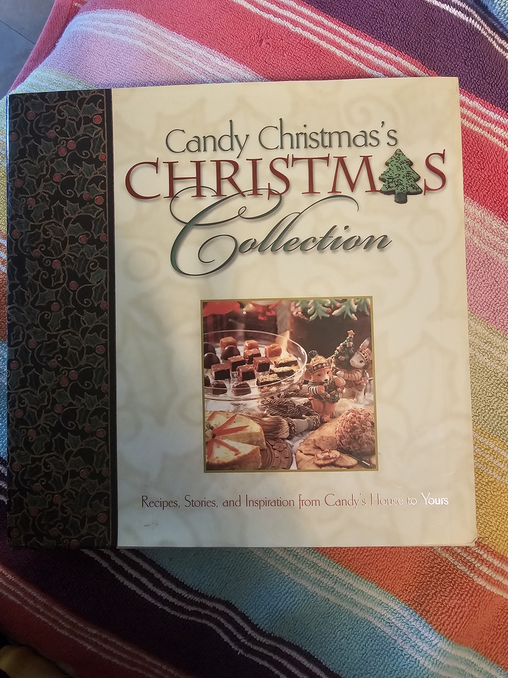Christmas Collection Holiday Cookbook - White Cover